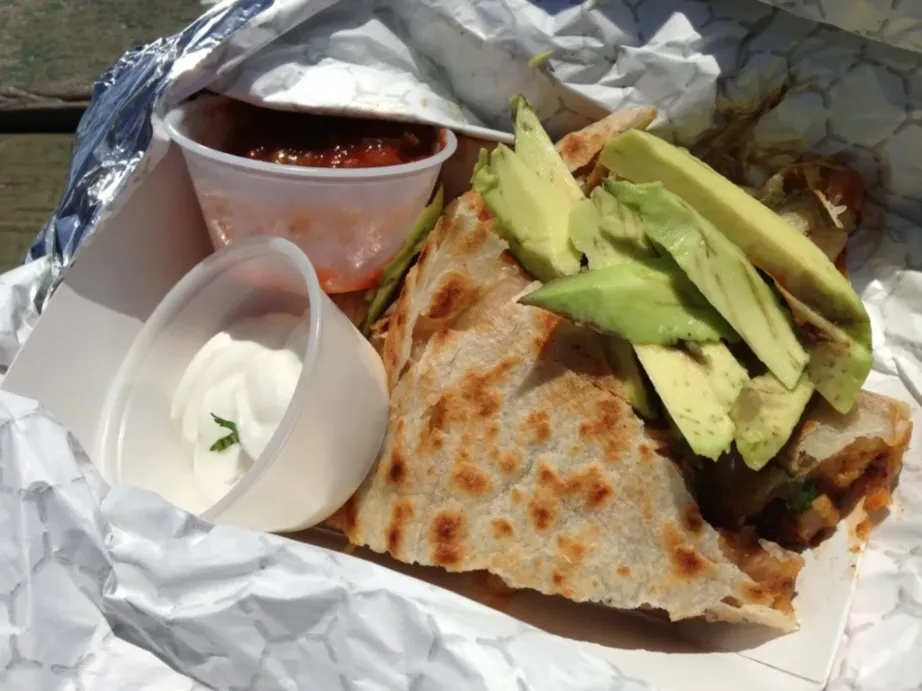 Pita with avocado